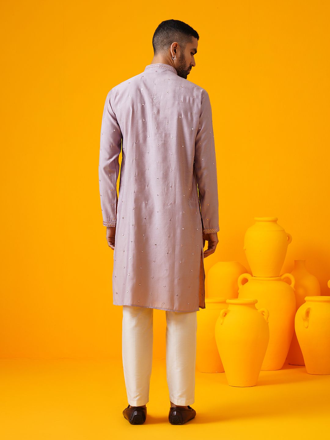 SOJANYA LUXE Cermin Kolar Mandarin Bersulam Geometrik Berfungsi Kurta Lurus Dengan Seluar