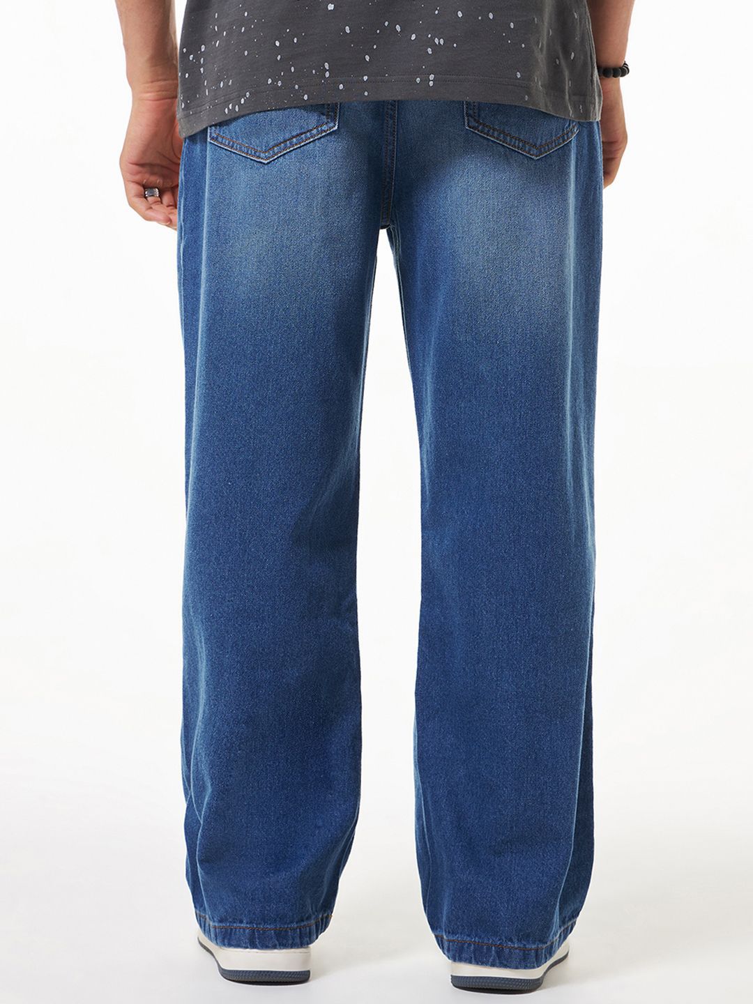 Bewakoof Men Baggy High-Rise Distressed Light Jeans