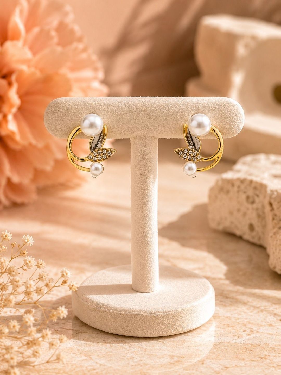 VOGUE PANASH Geometric Studs Earrings