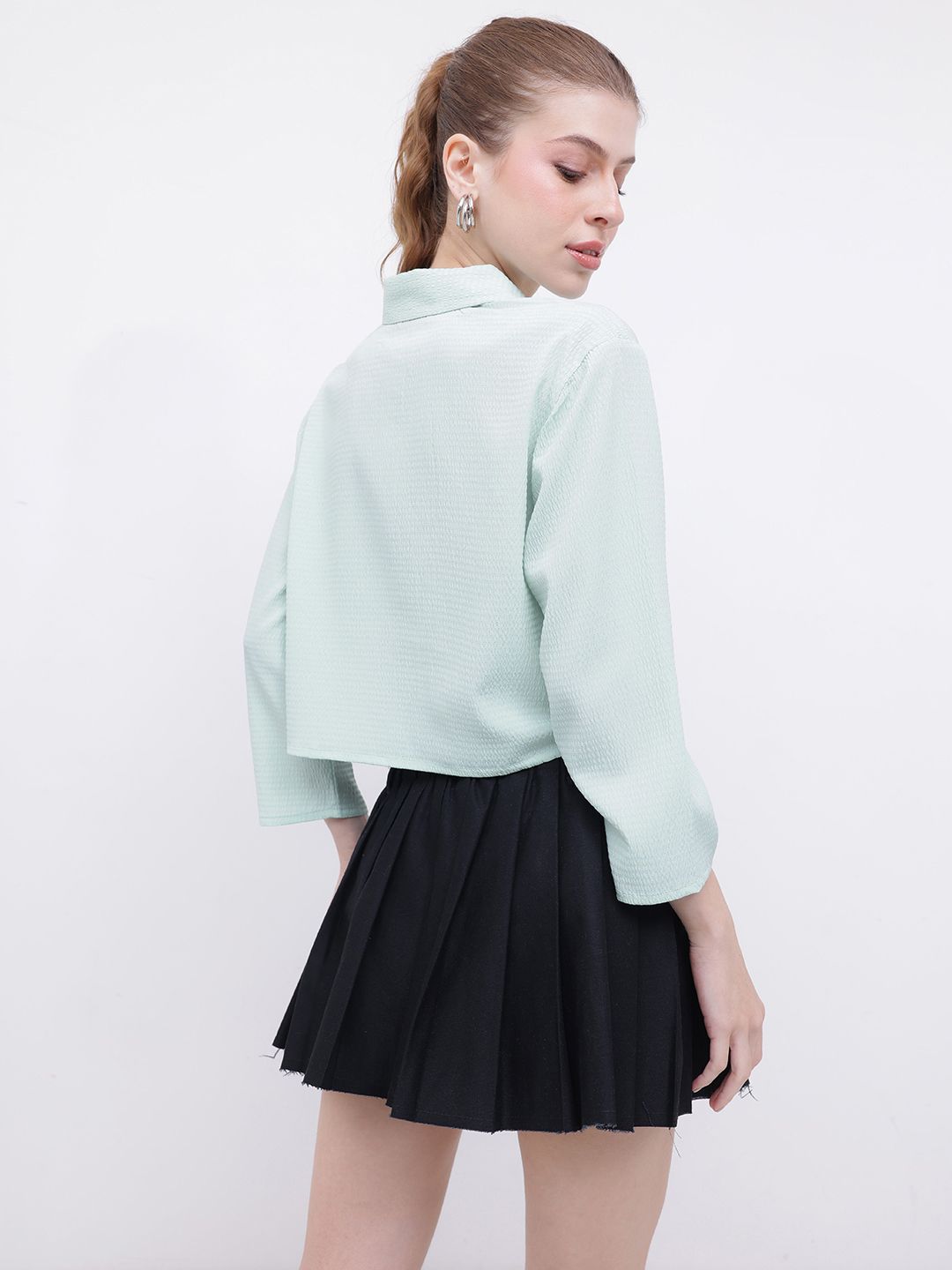 DressBerry Puckered Sneak Seersucker Relaxed Fit Crop Shirt
