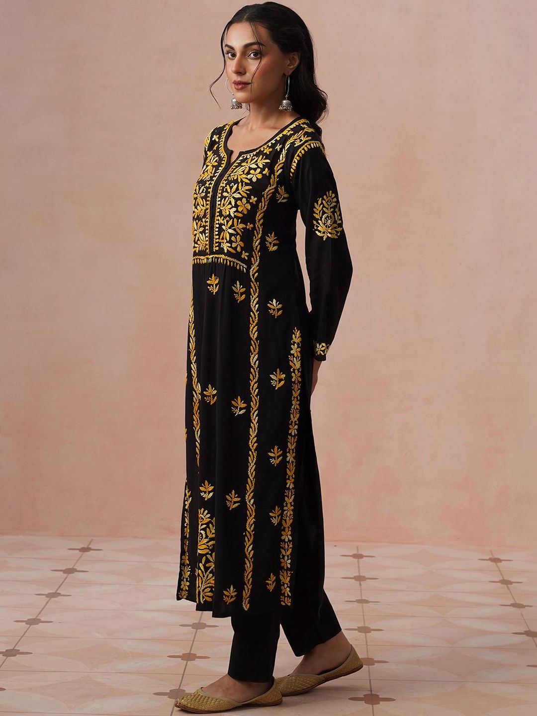 Rumah Wanita Chikankari Sulam Kurta Chikankari
