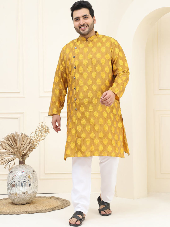 SOJANYA PLUS Plus Size Ethnic Motifs Thread Work Straight Kurta with Pyjamas