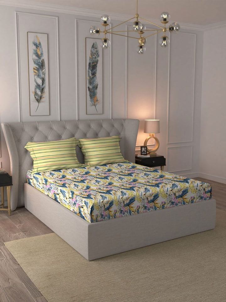 MYTRIDENT Dahlia Yellow Moments Flat 120TC Queen Cotton 1 Bedsheet with 2 Pillow Covers