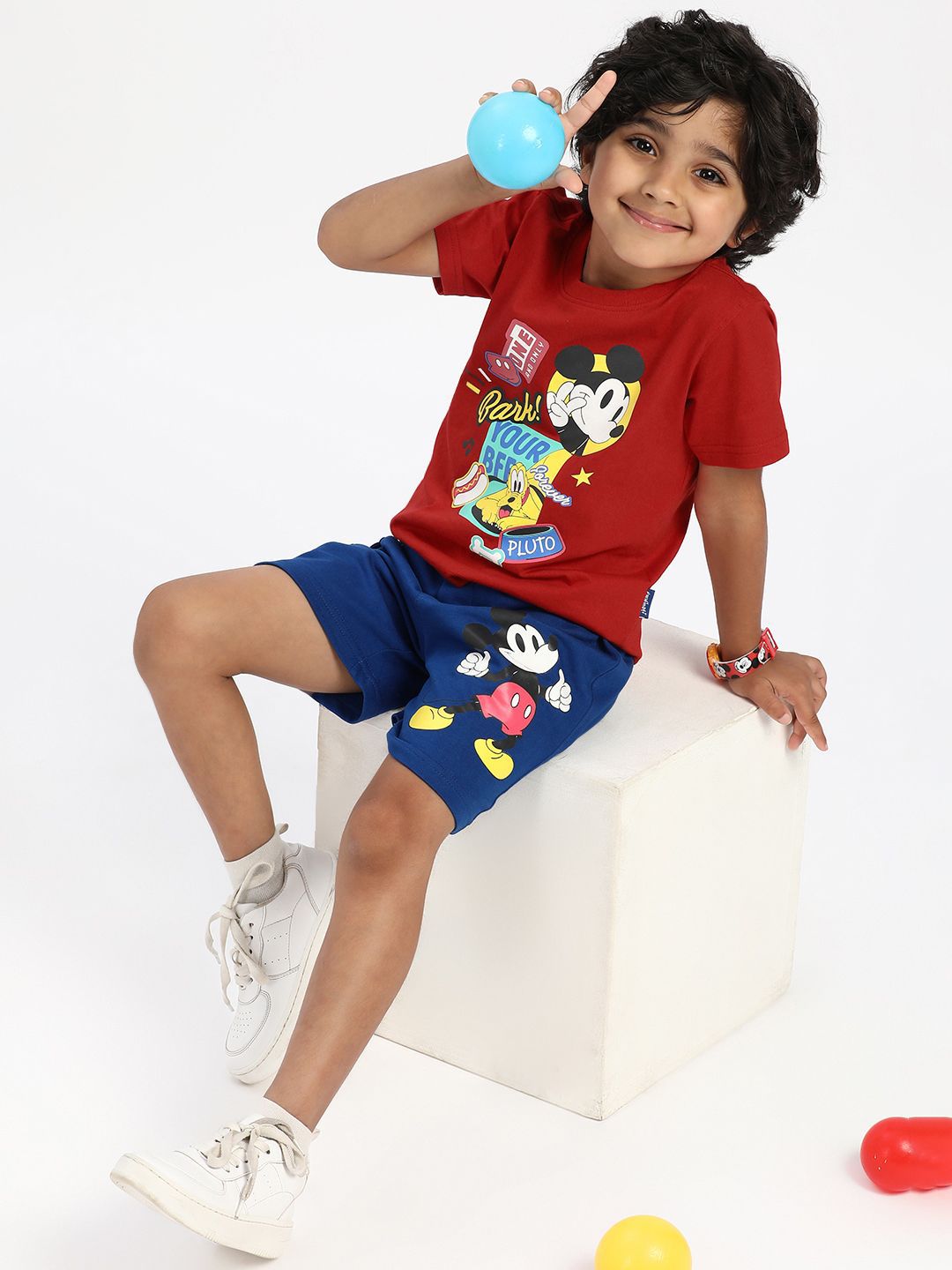 Nauti Nati Boys Mickey & Pluto Printed Pure Cotton T-shirt With Shorts