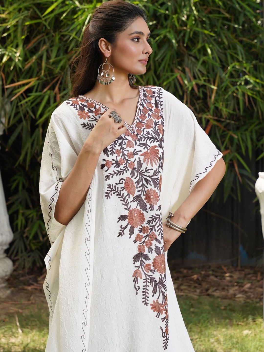 House of Chikankari Women Floral Embroidered Thread Work Crepe Kaftan Kurta