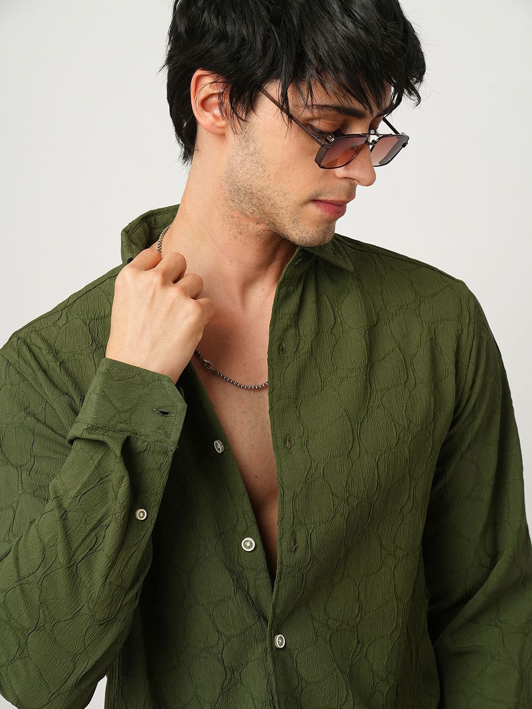 VASTRADO Men Classic Slim Fit Opaque Casual Shirt