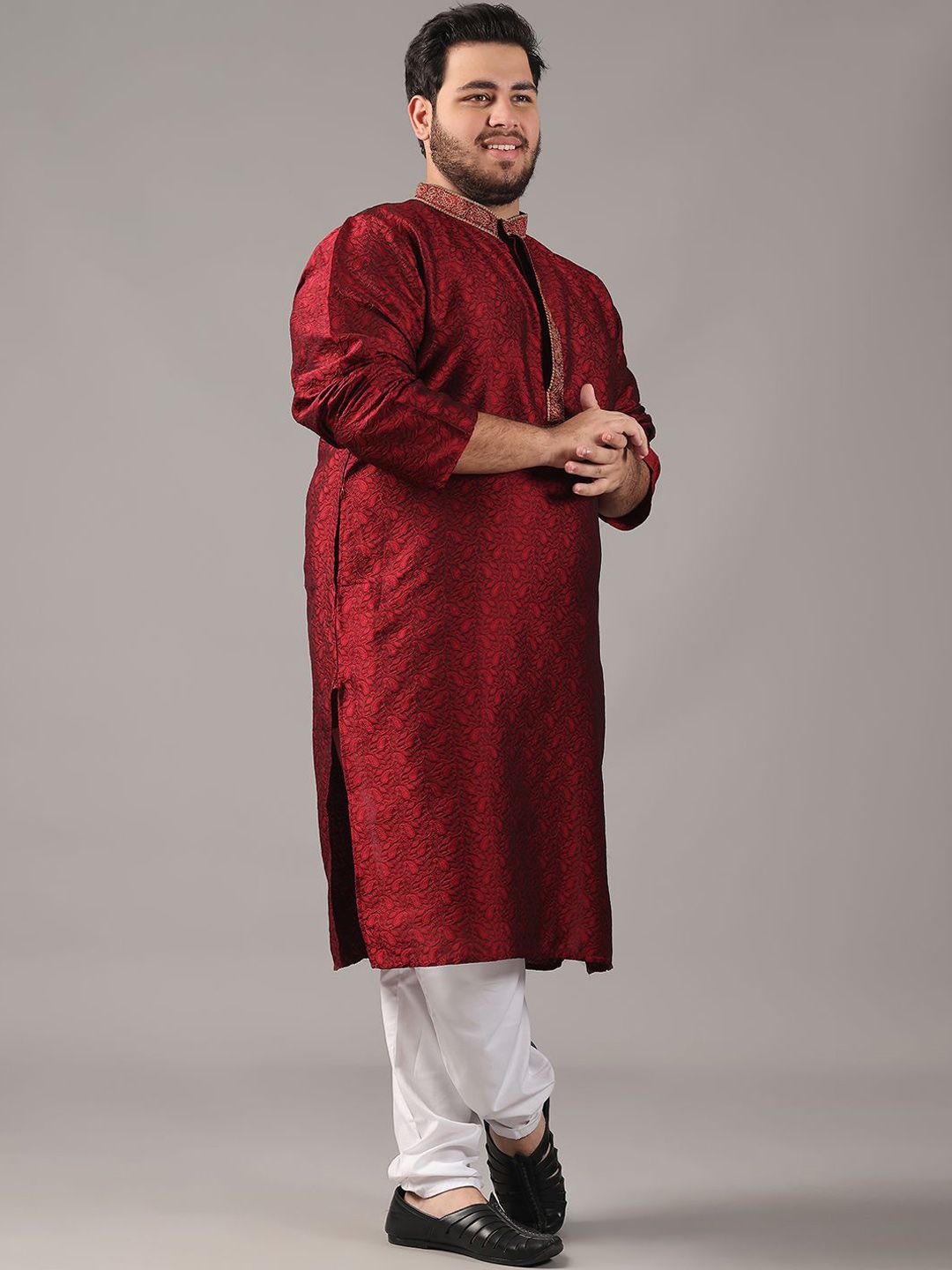 SOJANYA PLUS Size Paisley Woven Design Zari Band Collar Straight Kurta