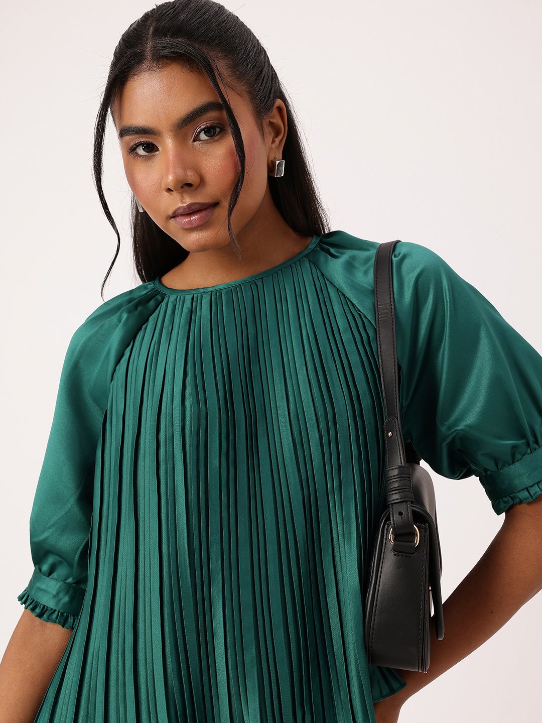 DressBerry Adorable Chic Accordion Pleats Raglan Top