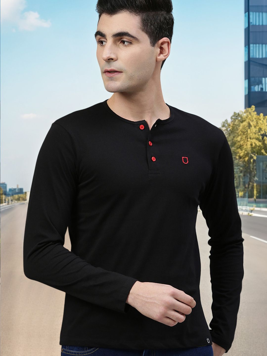 Urbano Fashion Men Black Solid Henley Neck Pure Cotton T-shirt