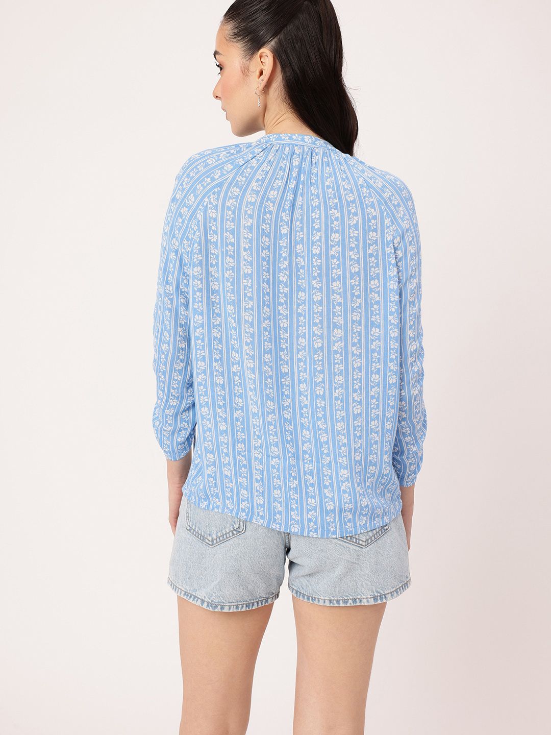 DressBerry Soft Blossom Printed Ruched Raglan Sleeves Shirt