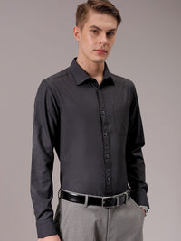 The Indian Garage Co. X Luxe Men Spread Collar Solid Slim Fit Formal Shirt