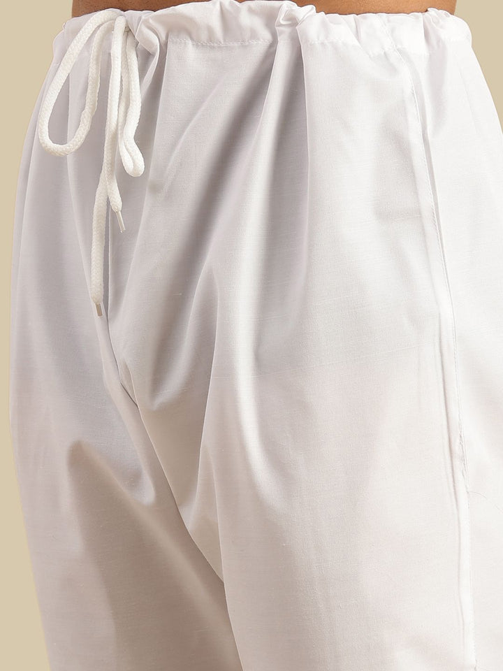 SOJANYA Men Embroidered Regular Pure Cotton Kurta with Pyjamas