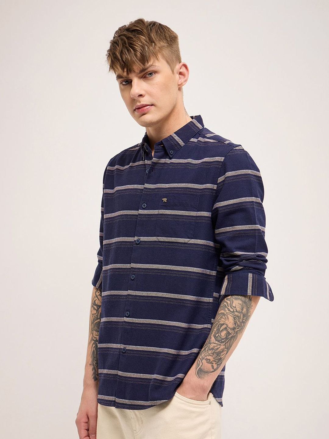 THE BEAR HOUSE Men Slim Fit Striped Casual Shirt