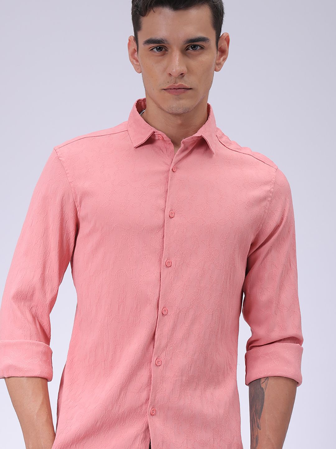 The Indian Garage Co Men Slim Fit Textured Jacquard Resortwear Shirt