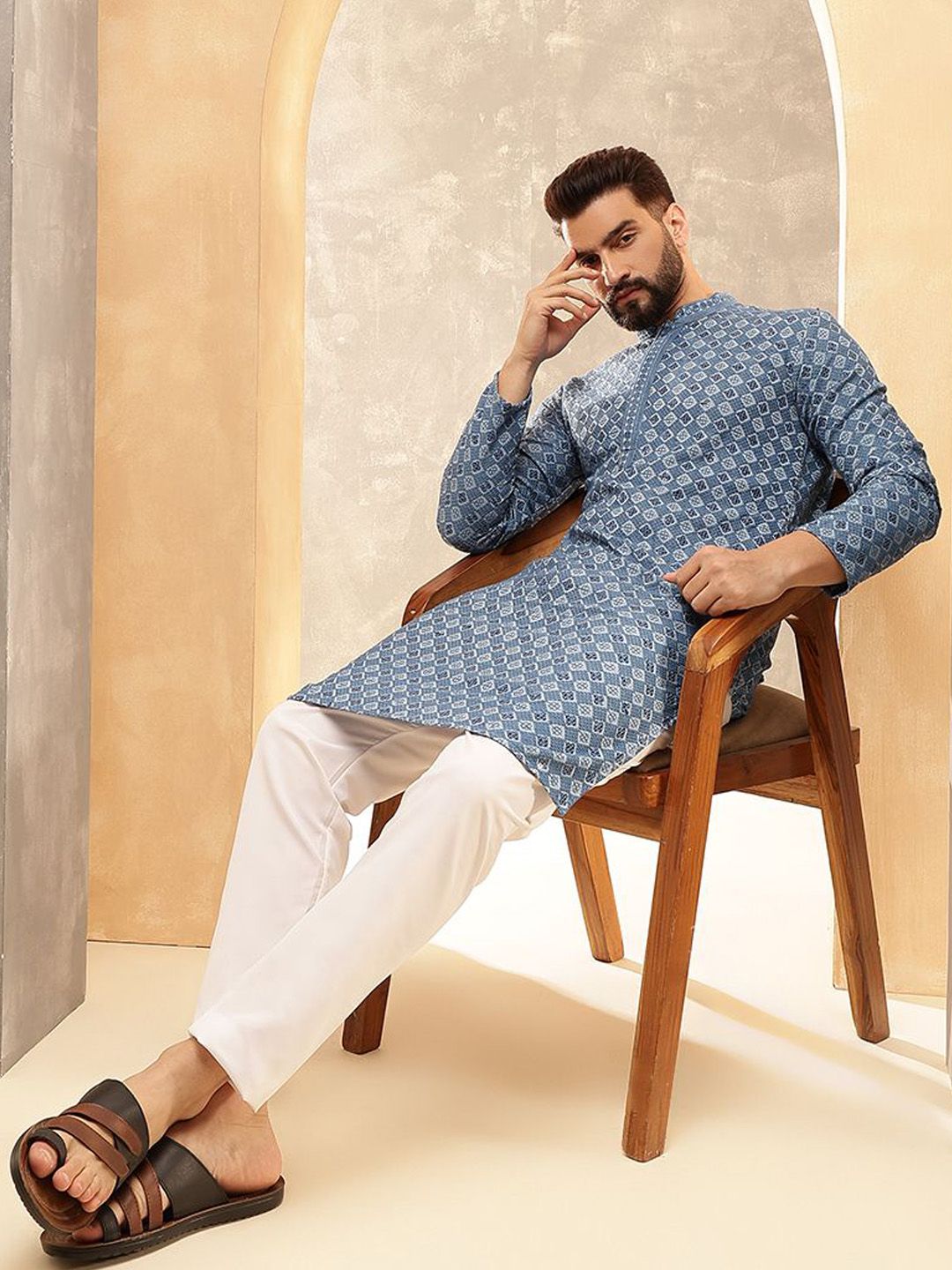 Anouk Blue Mandarin Collar Geometrik Sulam Labuci Kapas Tulen Kurta Lurus