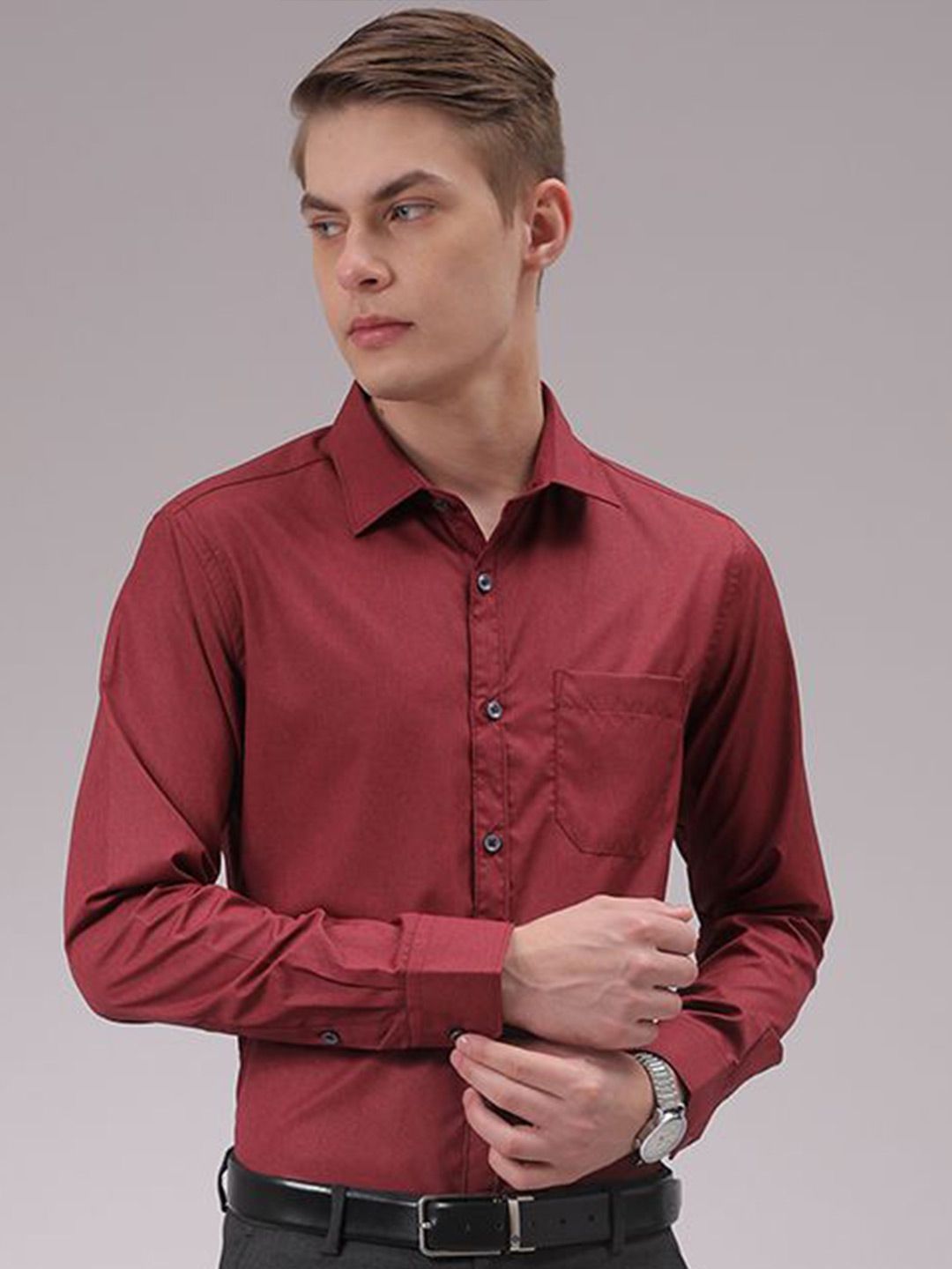 The Indian Garage Co. X Luxe Men Cutaway Collar Solid Slim Fit Formal Shirt