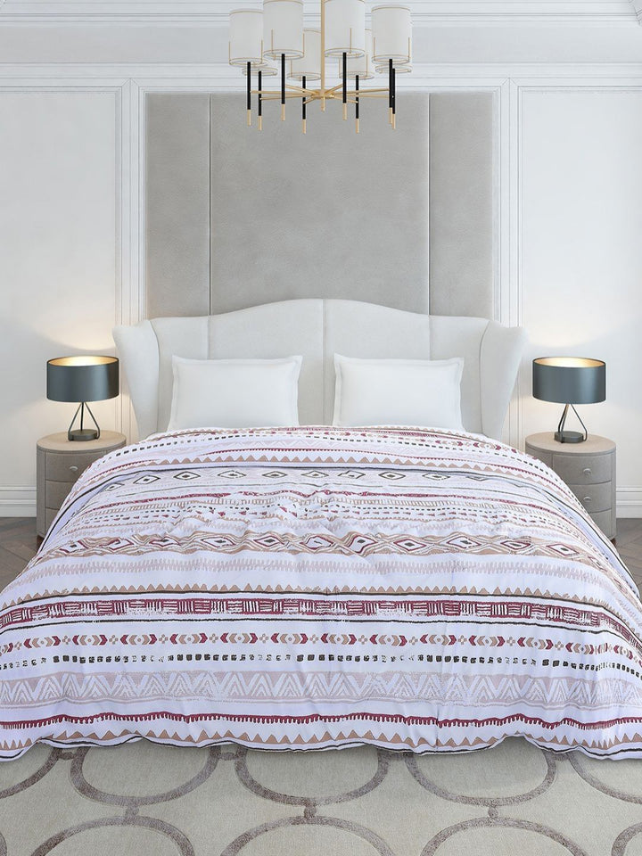 Monte Carlo White & Brown Ethnic Motifs Mild Winter 210 GSM Double Bed Duvet