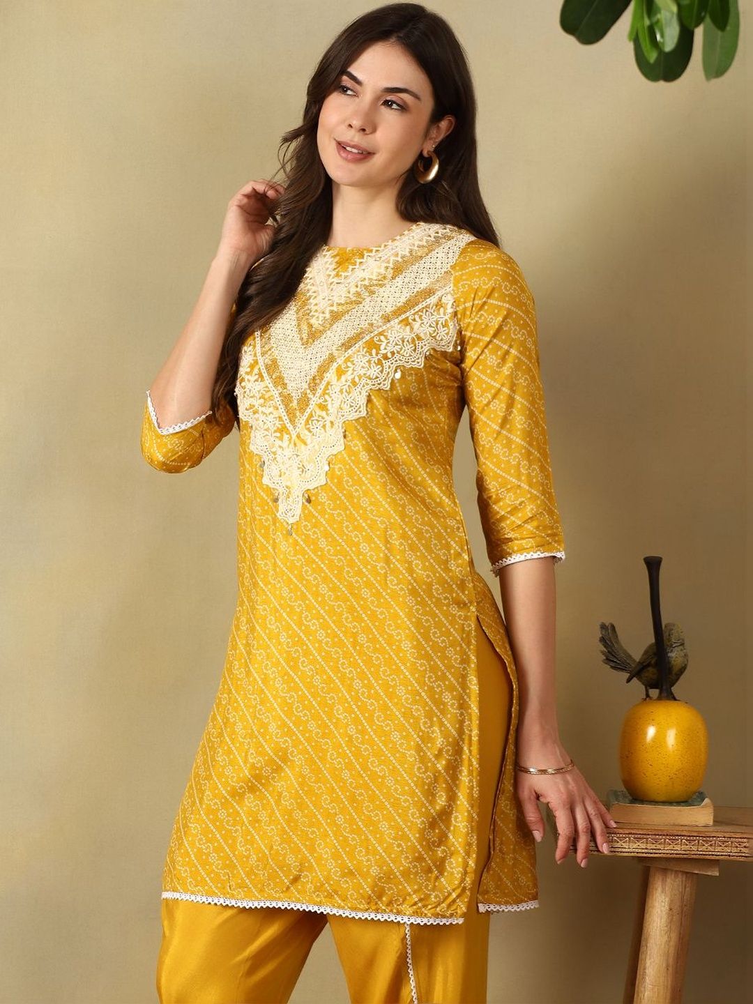 Mamicha Women Leheriya Dyed Regular Thread Work Kurta with Dhoti Pants