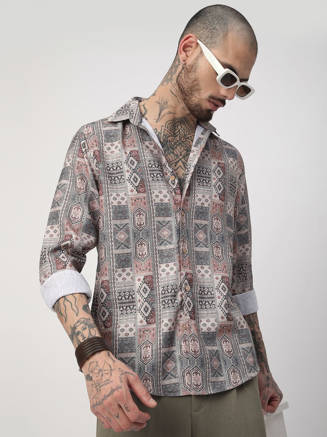 VASTRADO Men Classic Fit Spread Collar Abstract Printed Cotton Casual Shirt