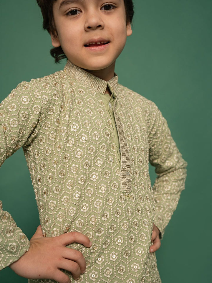 VASTRAMAY Boys Embroidered Regular Sequinned Kurta with Pyjamas