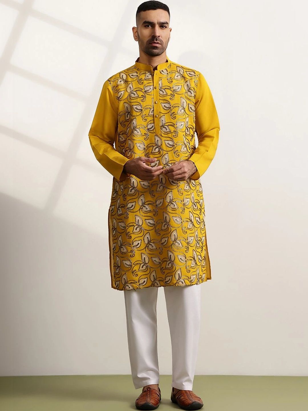 Kurta Kerja Benang Sulam Lelaki Anouk