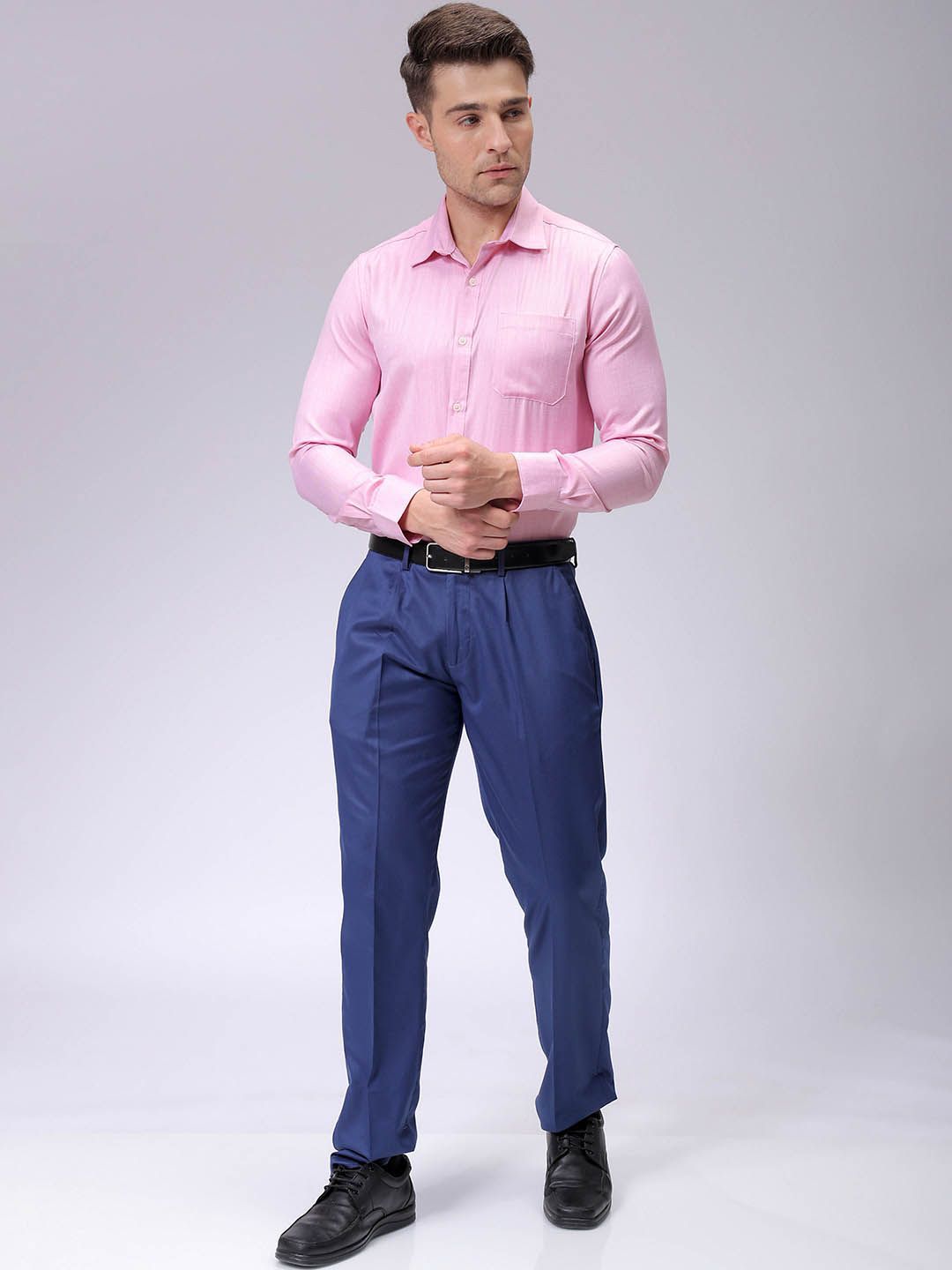 The Indian Garage Co. X Luxe Men Spread Collar Solid Slim Fit Formal Shirt
