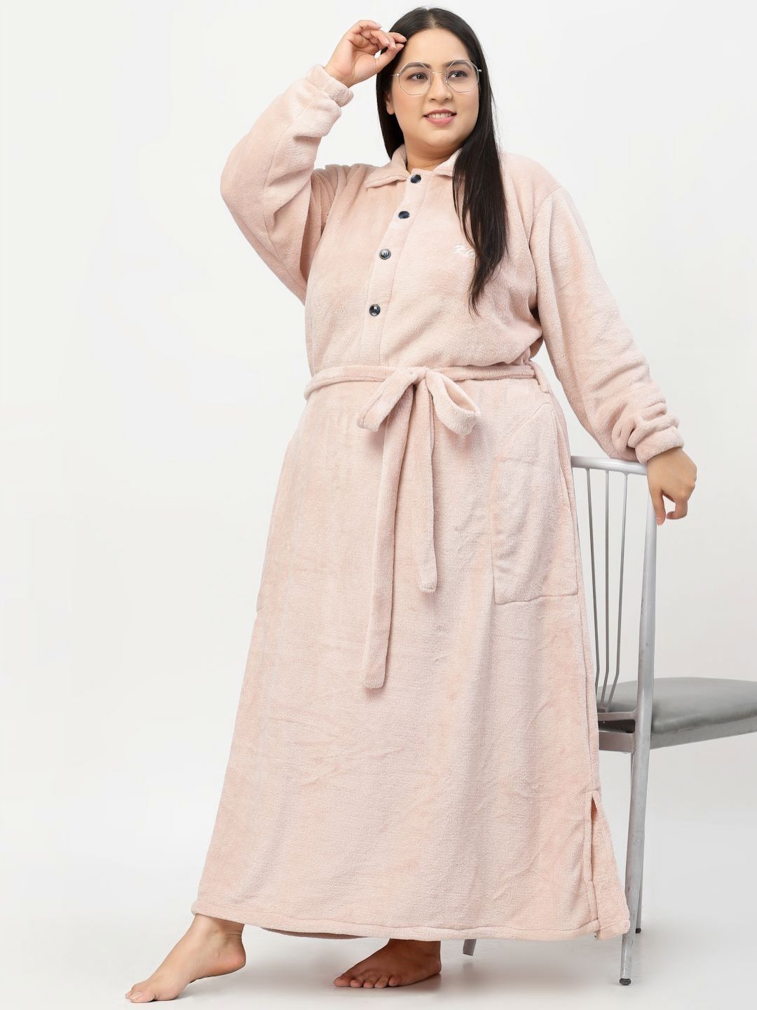 KLOTTHE Plus Size Pink Woollen Long Sleeves Bath Robe With Belt