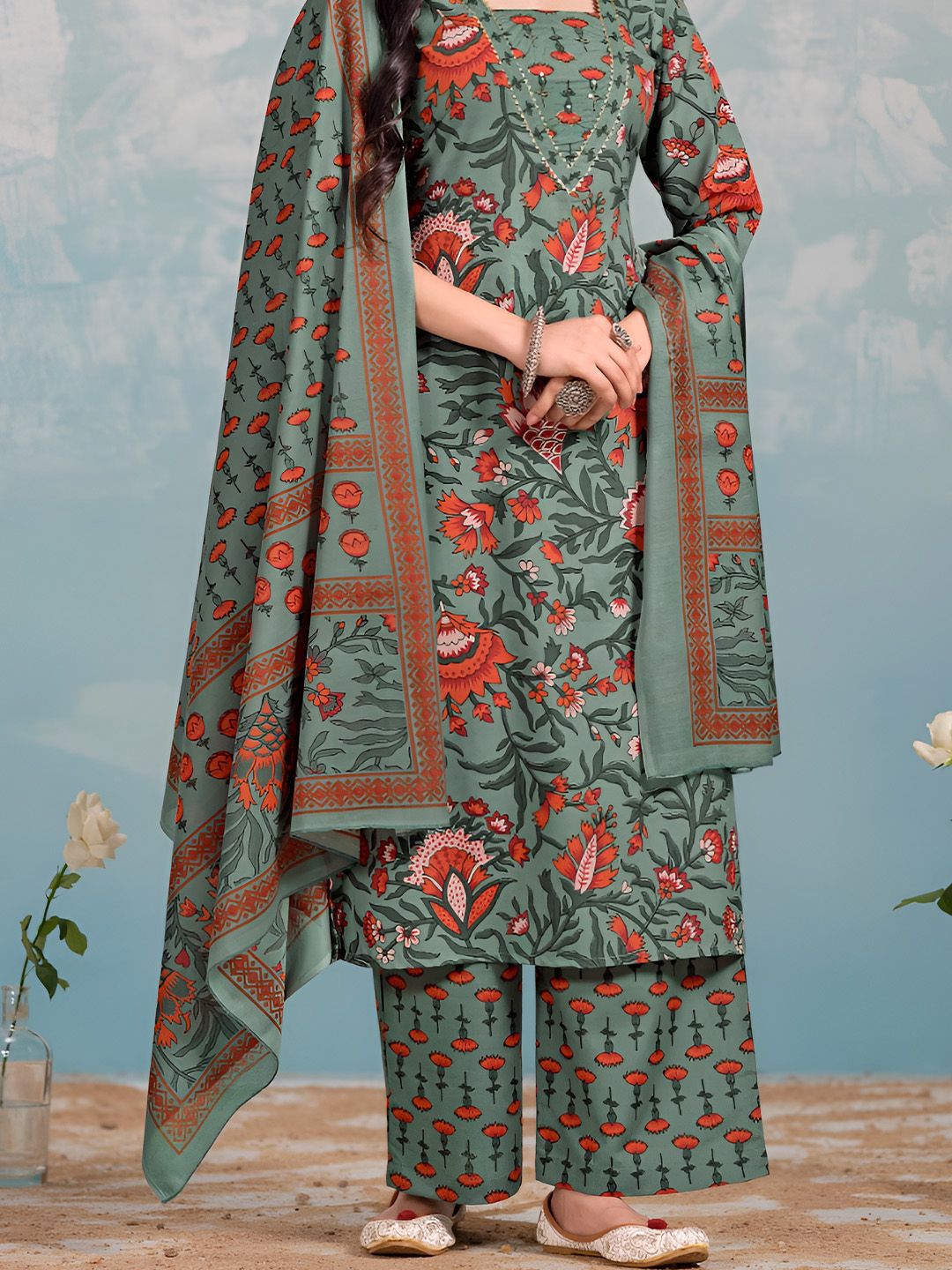 Varanga Women Floral Printed Regular Kurta with Trousers & With Dupatta