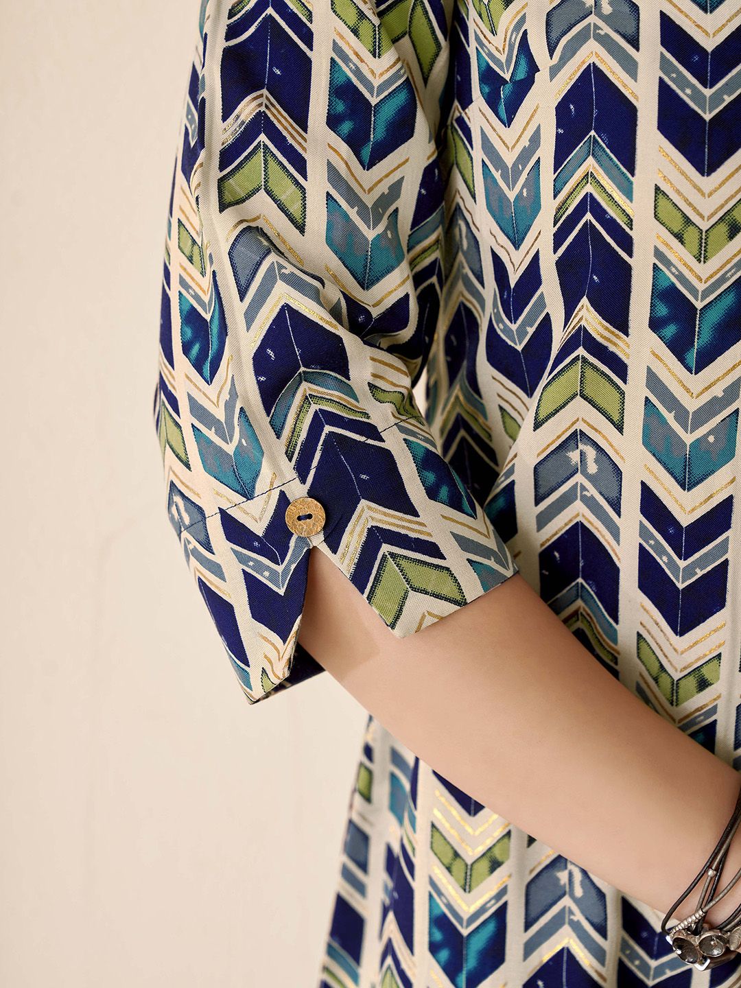 Anouk Blue Chevron Printed Mandarin Collar Pure Cotton A-Line Short Kurti