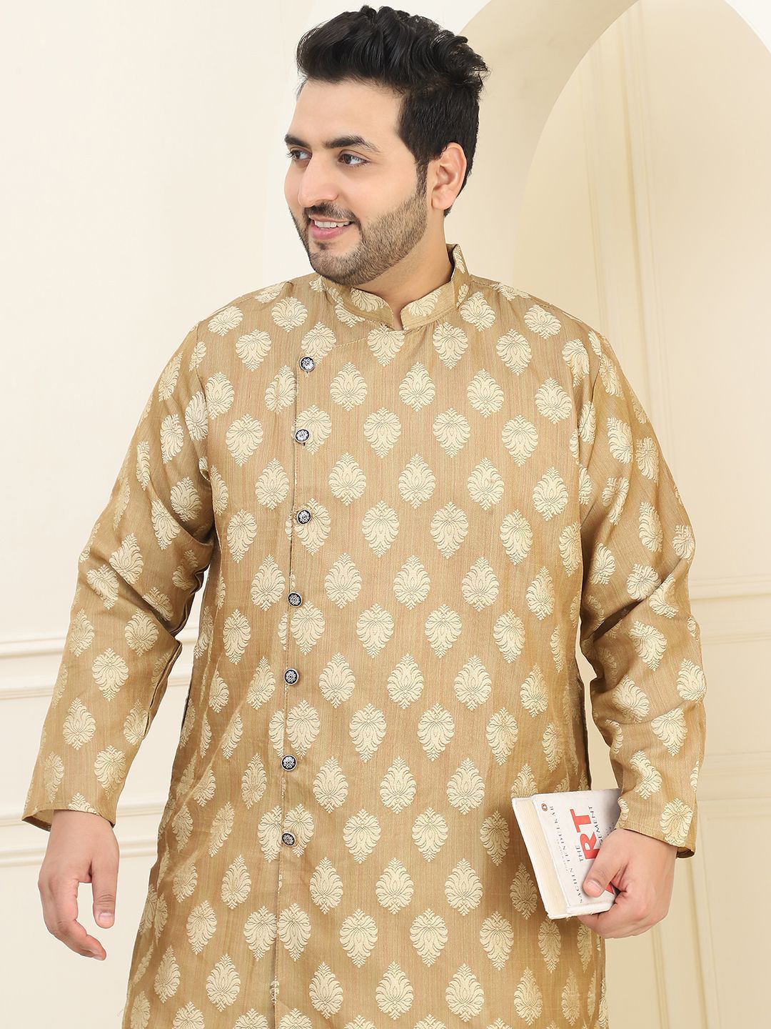 SOJANYA PLUS Plus Size Ethnic Motifs Thread Work Straight Kurta with Pyjamas