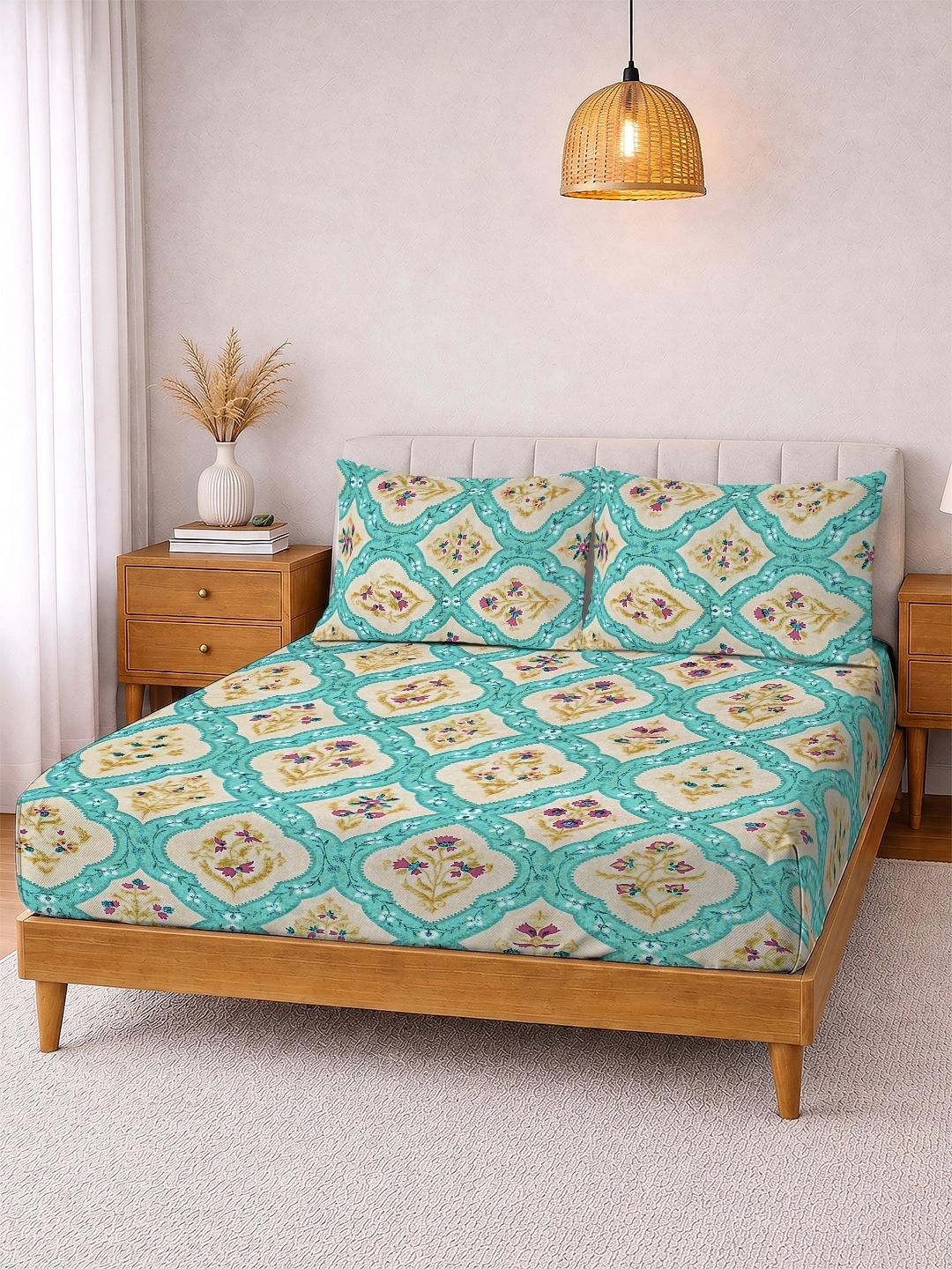 KLOTTHE Multicoloured & Yellow Floral 300 TC King Bedsheet with 2 Pillow Covers