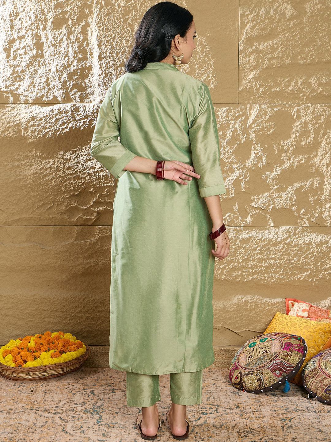 Indo Era Women Floral Embroidered Regular Thread Work Kurta with Trousers