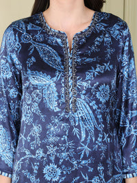 W Women Floral Printed Regular Thread Work Kurta with Trousers