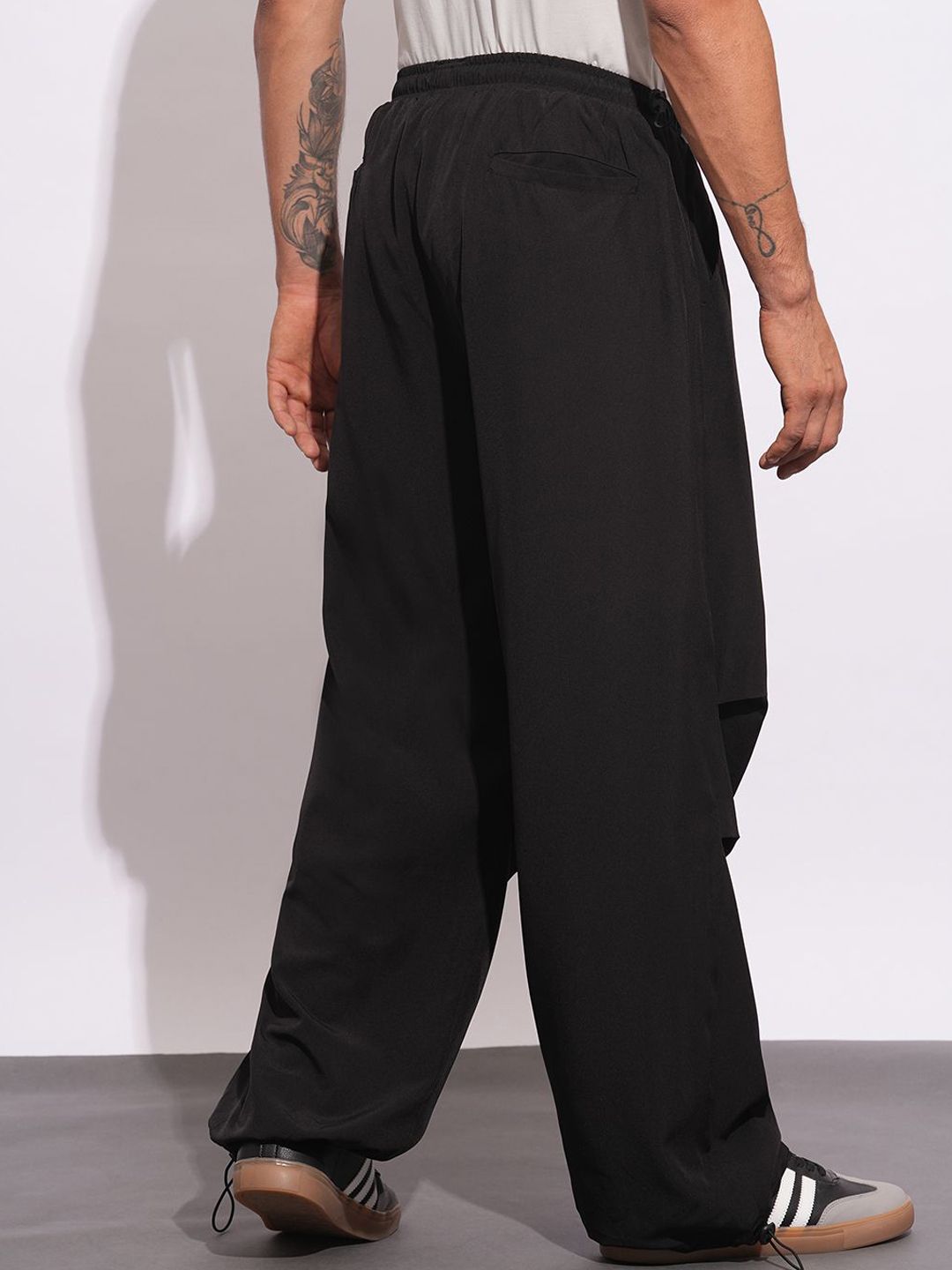 Menjadi Lelaki Manusia Santai-sesuai dengan Rise Rise Pant