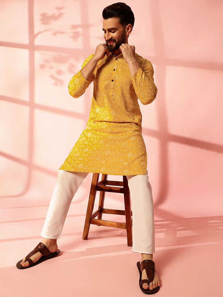 Anouk Men Floral Printed Regular Kurta with Pyjamas