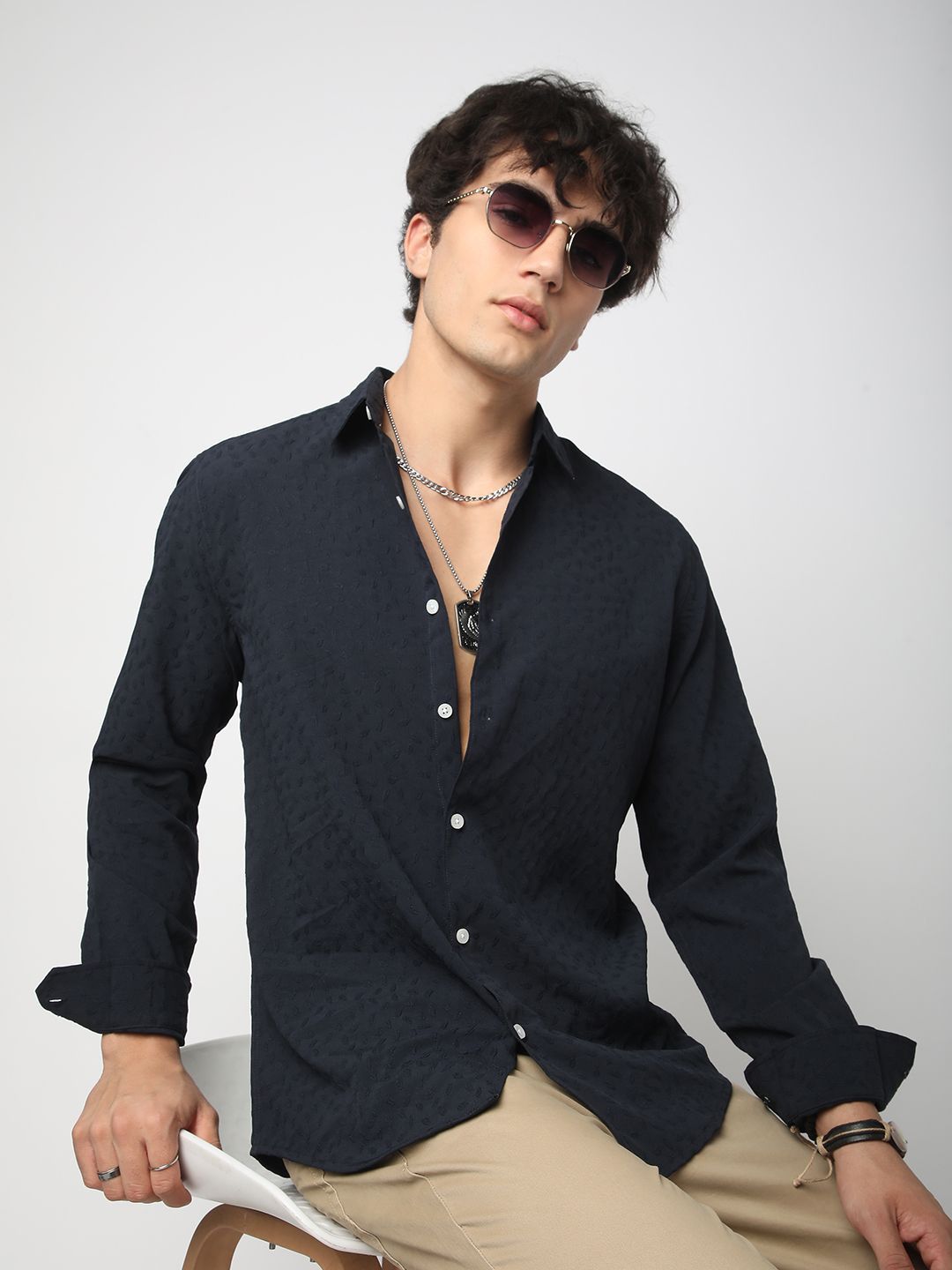 VASTRADO Men Classic Spread Collar Textured Solid Slim Fit Casual Shirt
