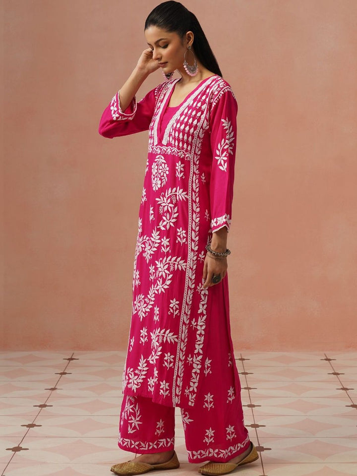 Rumah Chikankari Kurta Chikankari Biasa Wanita dengan Seluar