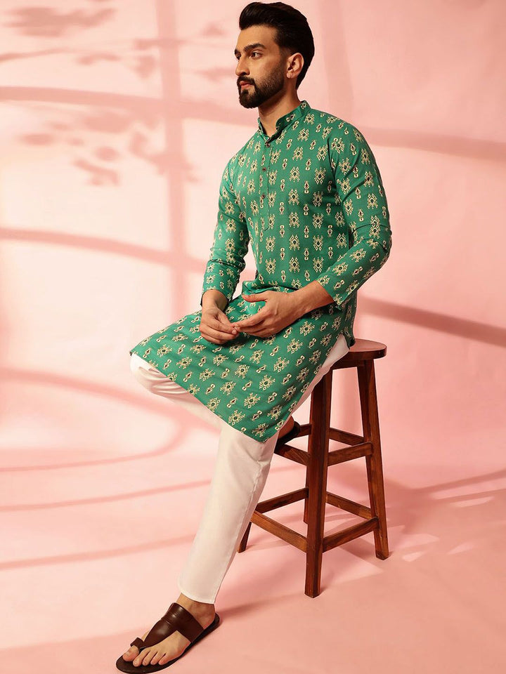 Anouk Men Paisley Printed Regular Kurta with Pyjamas