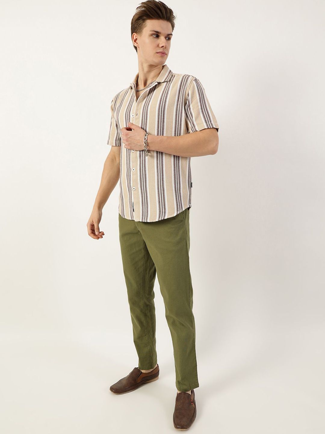 Thomas Scott Men Premium Spread Collar Vertical Striped Cotton Oversized Casual Shirt