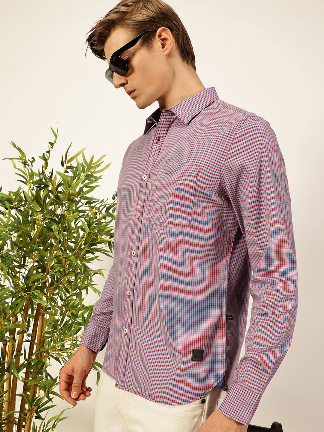 Thomas Scott Men Smart Spread Collar Micro Checked Cotton Slim Fit Casual Shirt