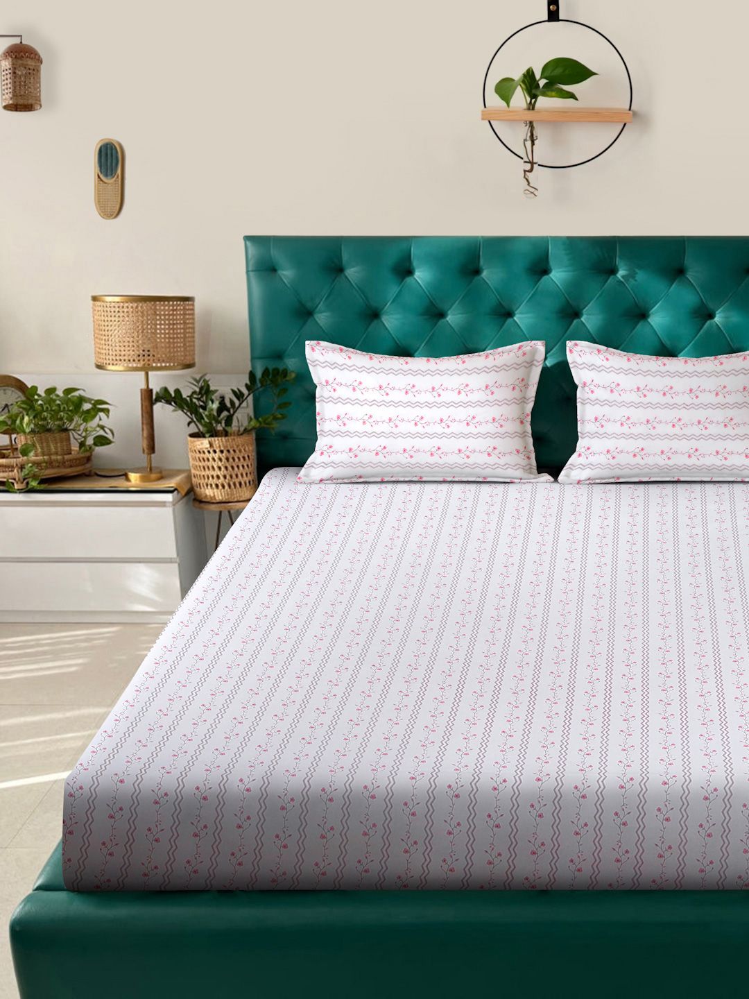KLOTTHE White & Pink Floral 400 TC Pure Cotton Super King Bedsheet With 2 Pillow Cover