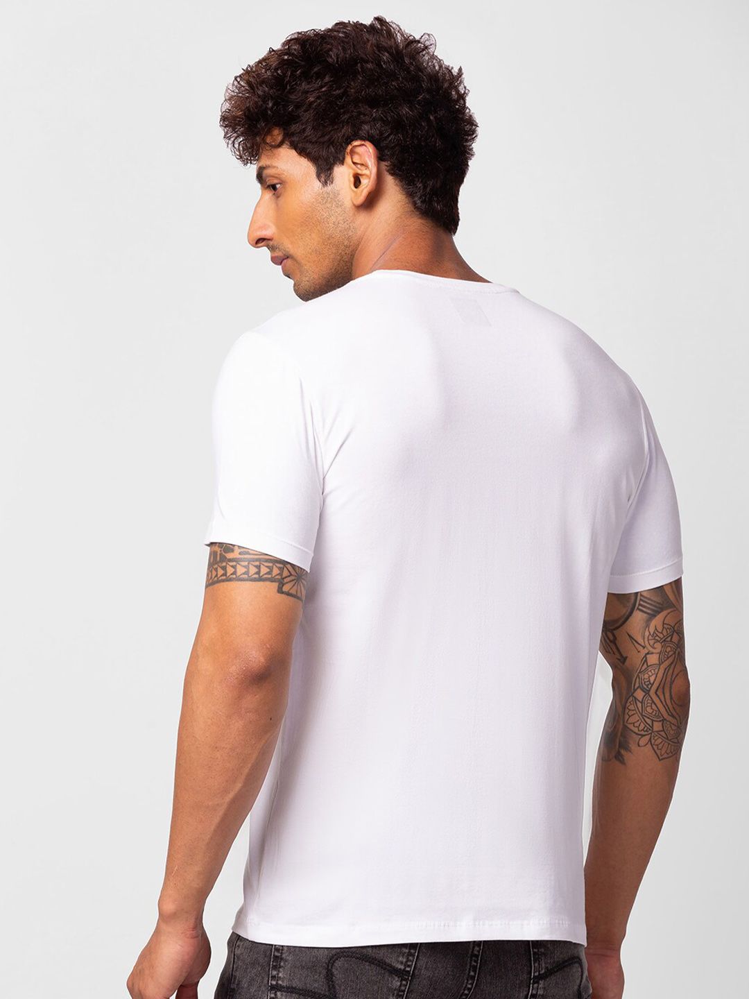 SPYKAR Men Typography Printed Slim Fit Cotton T-shirt