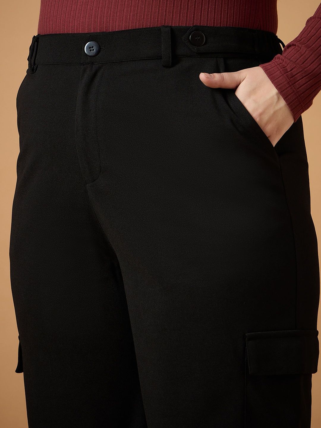 SASSAFRAS Curve Women Straight Fit High-Rise Cargos Trousers