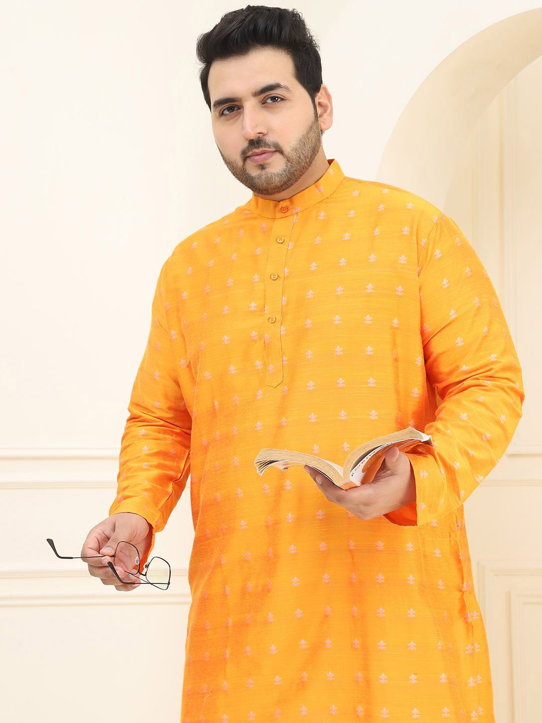 SOJANYA PLUS Plus Size Straight Kurta with Pyjamas