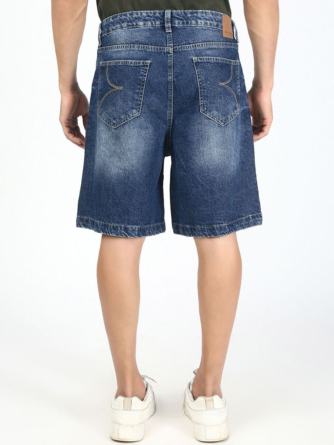 Bene Kleed Men Relaxed Distressed Denim Shorts