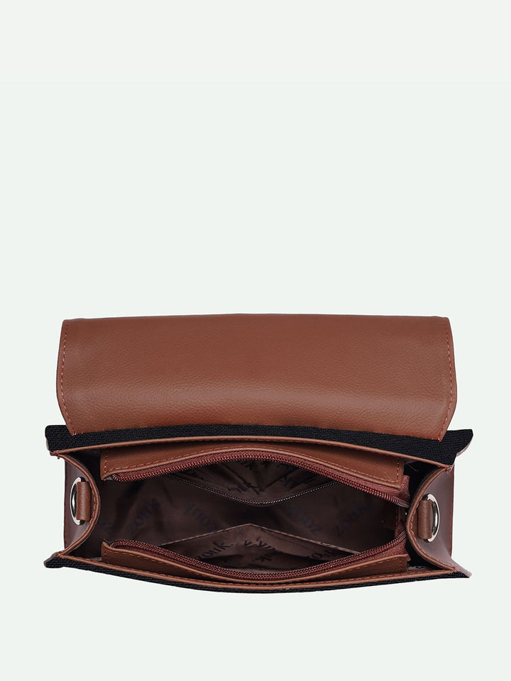 Zouk Kriti Sanon - Seashell Motif White Iconic Evening Structured Satchel