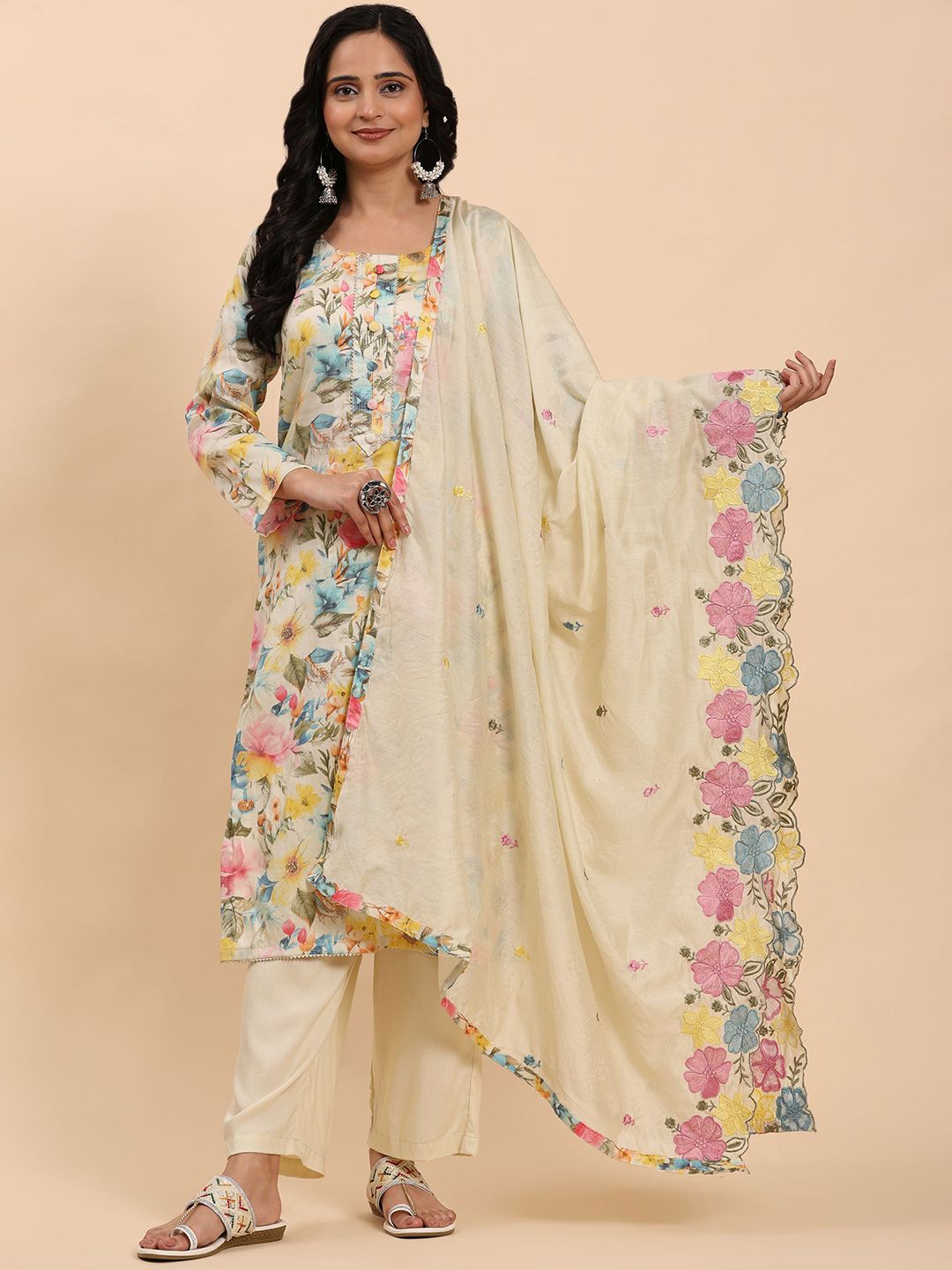 Mamicha Women Floral Printed Regular Thread Work Pure Cotton Kurta with Palazzos & With Dupatta