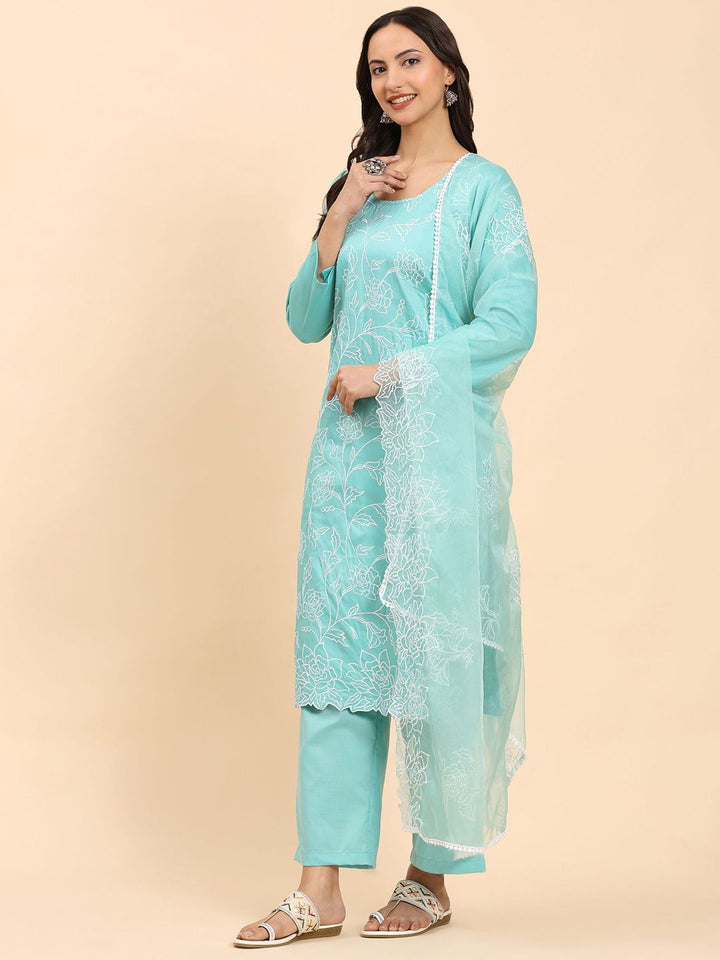Mamicha Women Embroidered Regular Thread Work Pure Cotton Kurta with Palazzos & With Dupatta