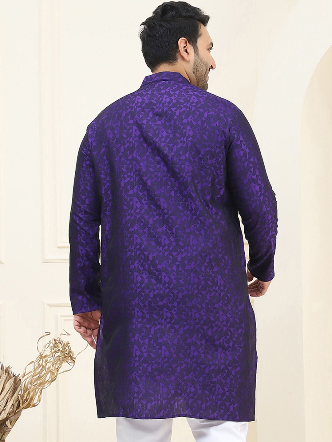 SOJANYA Plus Geometric Woven Design Mandarin Collar Long Sleeves Straight Kurta