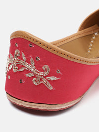 House of Pataudi Women Ethnic Embellished Mojaris